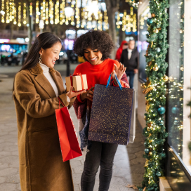 Holiday 2025 shopping trends and insights from moneris data